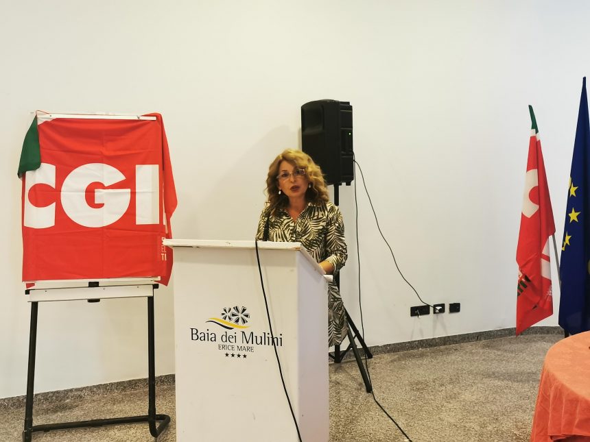 Liria Canzoneri è la nuova segretaria generale della Cgil di Trapani, subentra a Filippo Cutrona per otto anni alla guida del sindacato