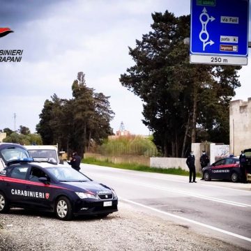 Mazara del Vallo. Controlli del territorio dei Carabinieri: 5 denunciati. 3 i giovani segnalati come assuntori di droga