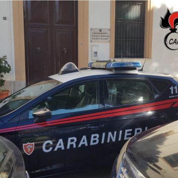 Alcamo. I Carabinieri eseguono una ordinanza di misura cautelare per maltrattamenti in famiglia: aveva picchiato e minacciato di morte la moglie