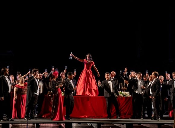 L’Opera torna al pubblico: successo per La Traviata del Sicilia Classica Festival al Teatro antico di Taormina. Il 31 agosto la replica L’Opera torna al pubblico: successo per La Traviata del Sicilia Classica Festival al Teatro antico di Taormina. Il 31 agosto la replica