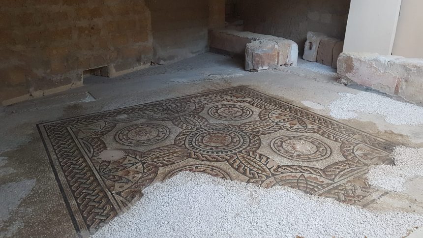 Mosaici nei sotterranei del Teatro Impero di Marsala