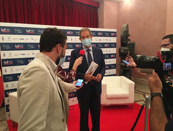 Export, Musumeci: «La Sicilia torna a crescere nel commercio con l’estero» Export, Musumeci: «La Sicilia torna a crescere nel commercio con l’estero»