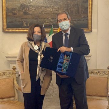 Il Presidente della Regione Nello Musumeci incontra Leslie Davis Presidente e CEO di UPMC: rinnovato il sodalizio avviato oltre 20 anni fa