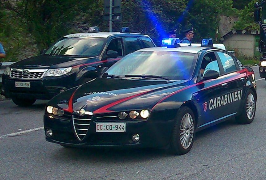 Violano gli obblighi imposti dall’A.G. Arrestati dai carabinieri