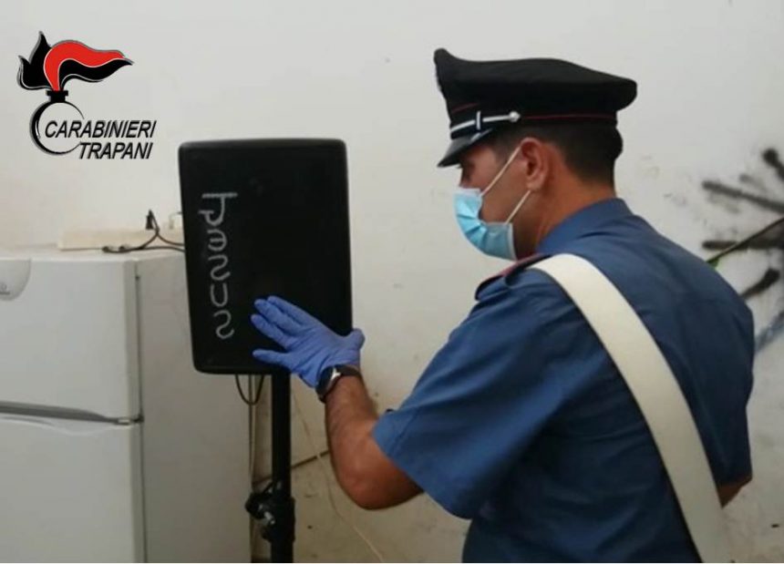 Mazara: ritrovato materiale rubato alla Chiesa Casa Santa. 24enne denunciato dai Carabinieri
