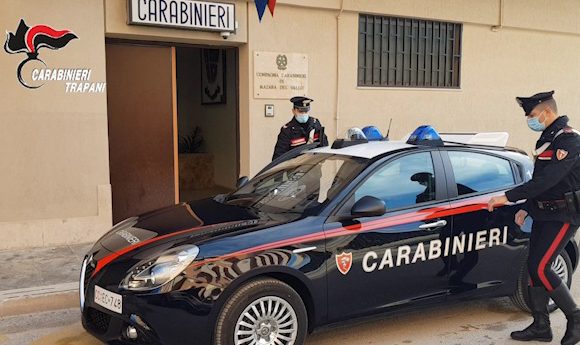Mazara del Vallo: aggredisce i Carabinieri. Arrestato 43enne