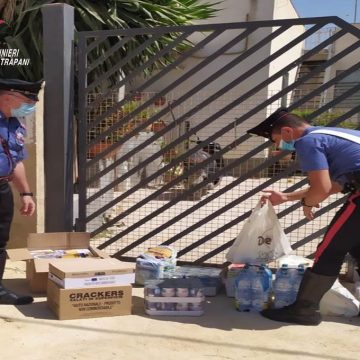 Mazara del Vallo: in quarantena per positività da covid-19 non ha nessuno che gli porta la spesa. Ci pensano i Carabinieri