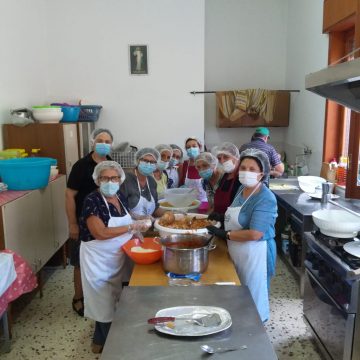 Le vincenziane di Trapani celebrano il loro santo patrono offrendo un pranzo a 160 persone in difficoltà