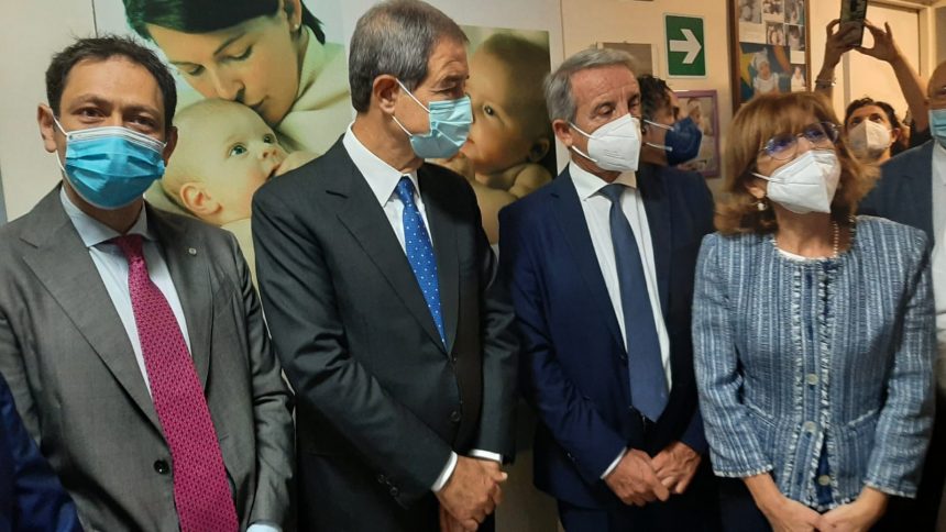 Catania, Musumeci inaugura la Banca del Latte Umano Donato
