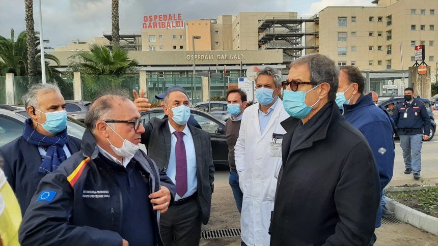 Maltempo, Musumeci e Razza all’ospedale Garibaldi di Catania: porre riparo agli errori del passato