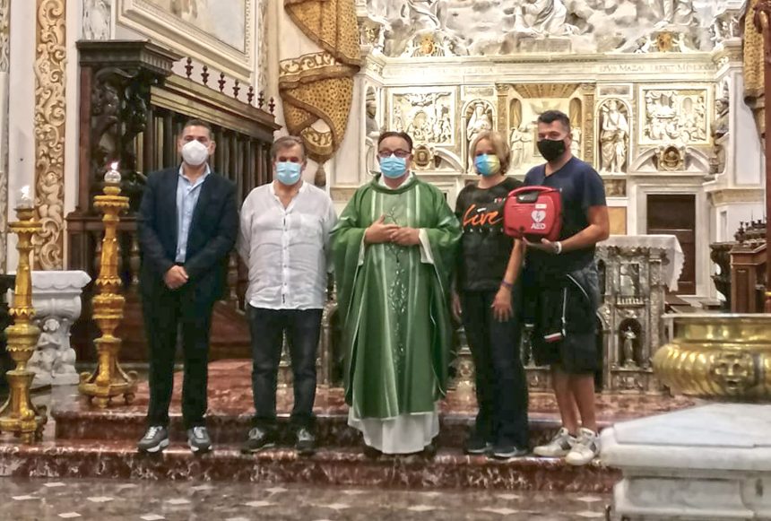 Donato un defibrillatore alla Cattedrale di Mazara del Vallo