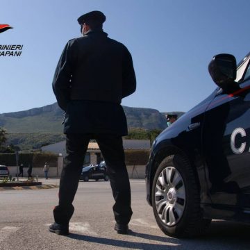 Trapani: madre biologica prova a riprendersi la figlia adottata 15 anni fa. Intervengono i Carabinieri