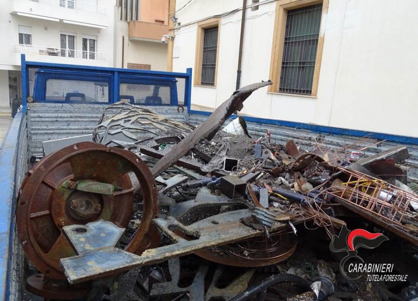 Controlli su strada: carabinieri sequestrano un autocarro che trasportava rifiuti pericolosi senza autorizzazione