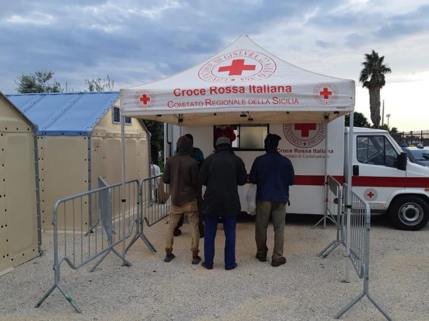 Migranti, Regione Siciliana affida a Croce Rossa l’allestimento di alloggi per stagionali a Campobello di Mazara