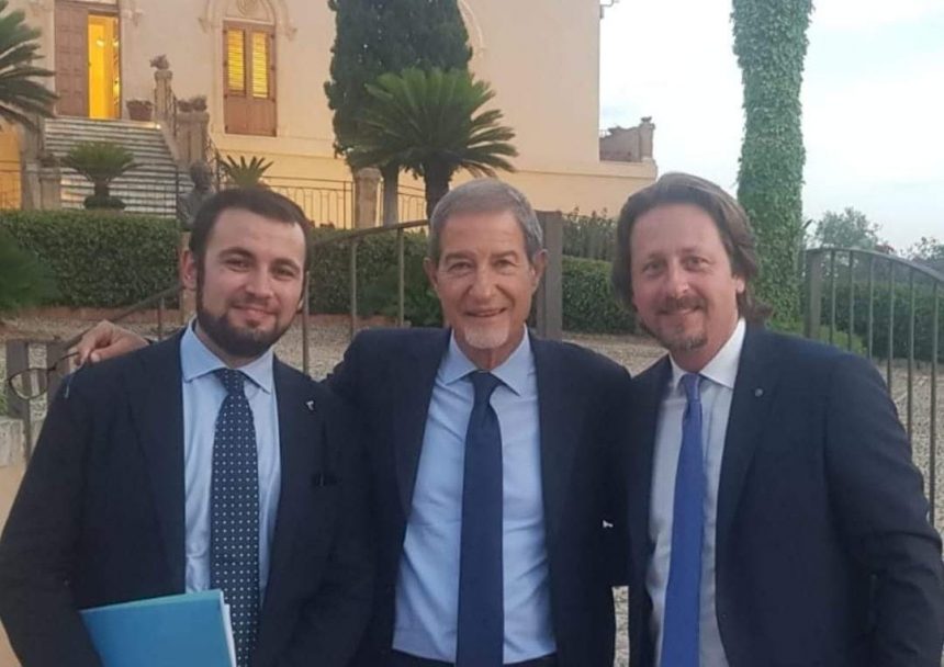 Turismo, Messina: «Al via un corso per 80 guide vulcanologiche» Turismo, Messina: «Al via un corso per 80 guide vulcanologiche»
