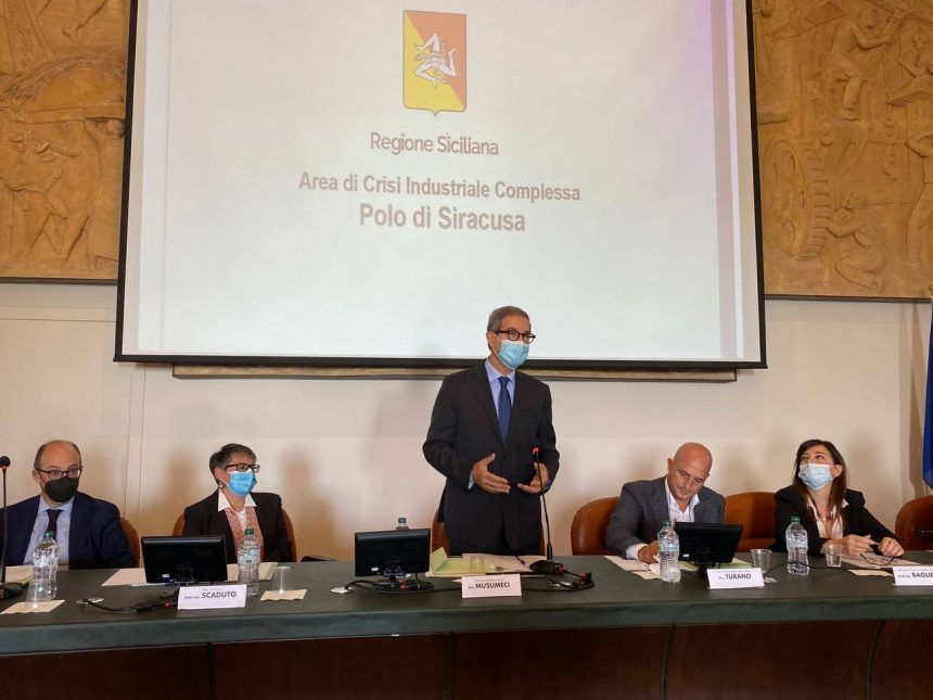 Petrolchimico Siracusa, presentato dossier per Area di crisi, Musumeci: «Adesso tocca a Roma»