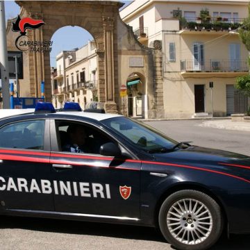 Castelvetrano. I Carabinieri lo fermano con oltre 200 grammi di marijuana: arrestato 22enne