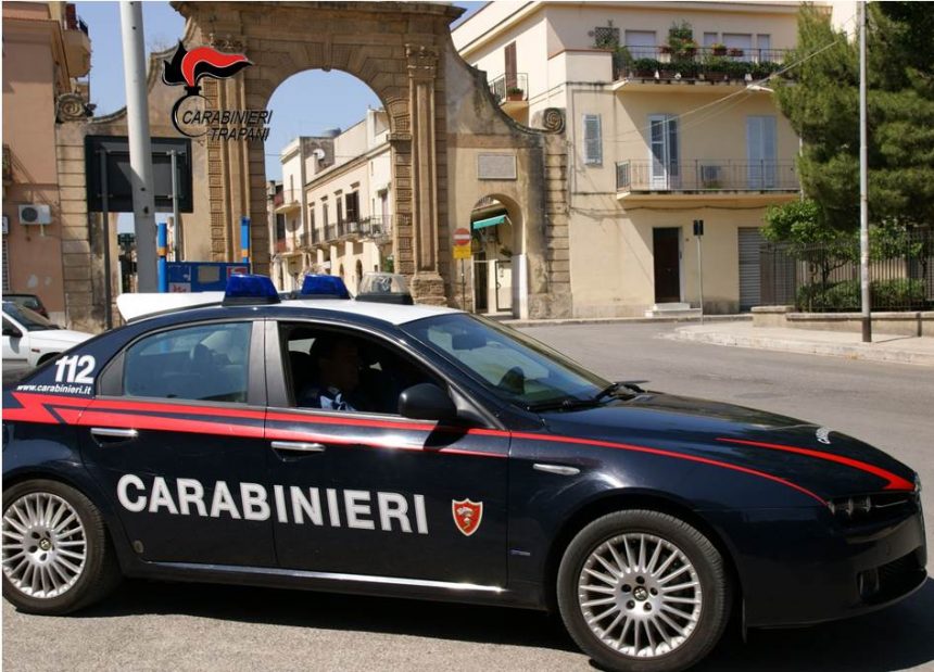 Castelvetrano. I Carabinieri lo fermano con oltre 200 grammi di marijuana: arrestato 22enne