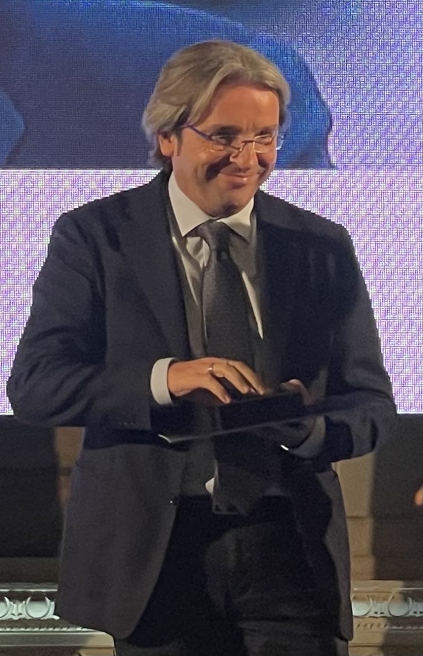 Roberto Gueli è il nuovo Presidente dell’Ordine dei Giornalisti di Sicilia. Subentra a Giulio Francese