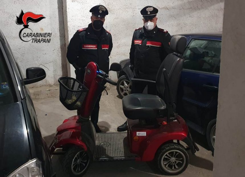 Marsala: recuperata e riconsegnata dai Carabinieri la carrozzina per disabili rubata ad un anziano