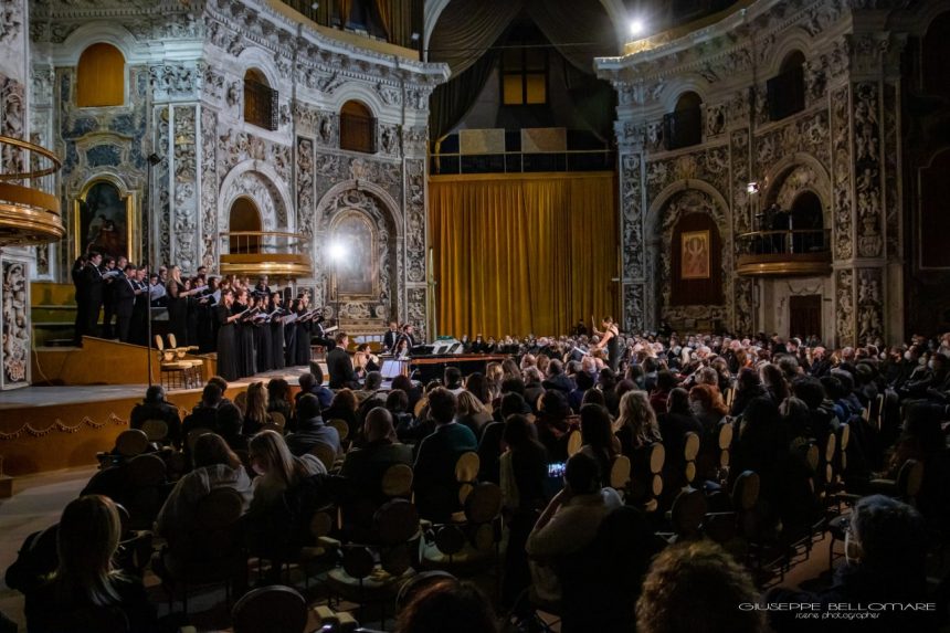 Sold out per i Carmina Burana alla Chiesa del Santissimo Salvatore di Palermo