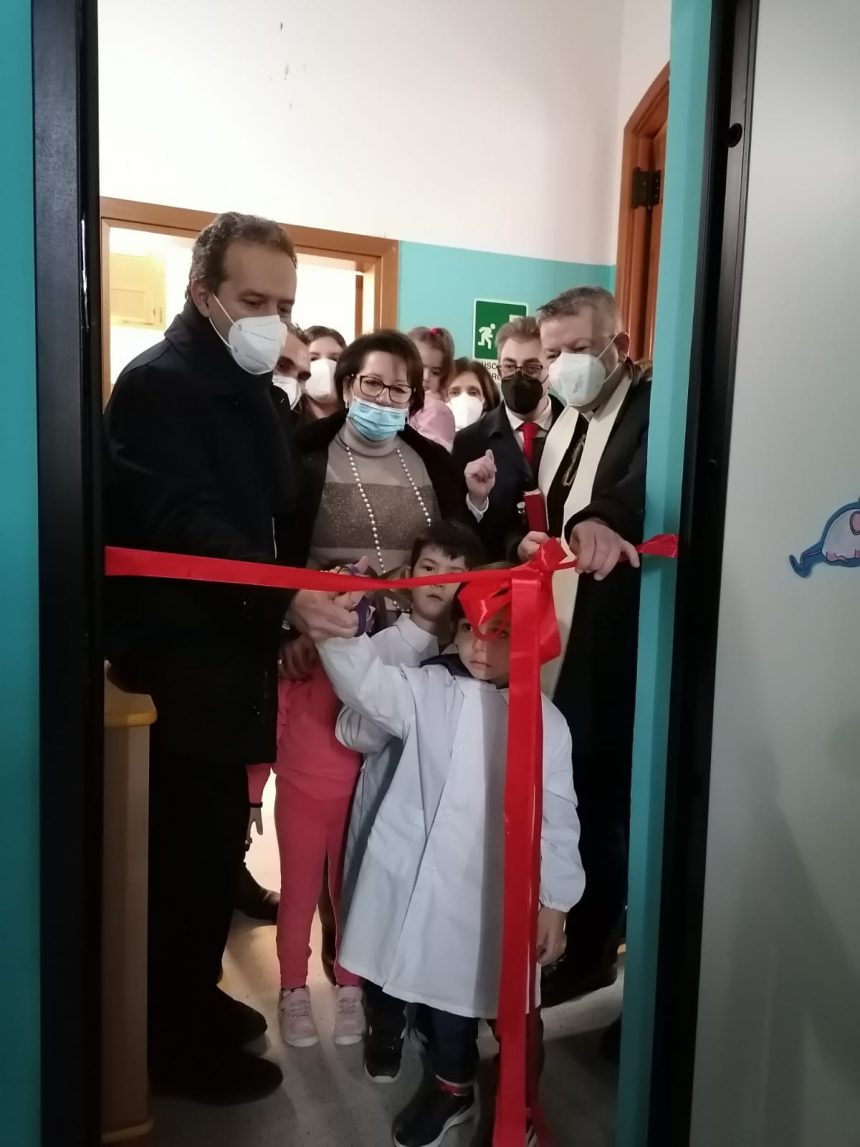 Marsala, al Giardino d’Infanzia inaugurata dal sindaco Grillo la saletta multimediale moderna