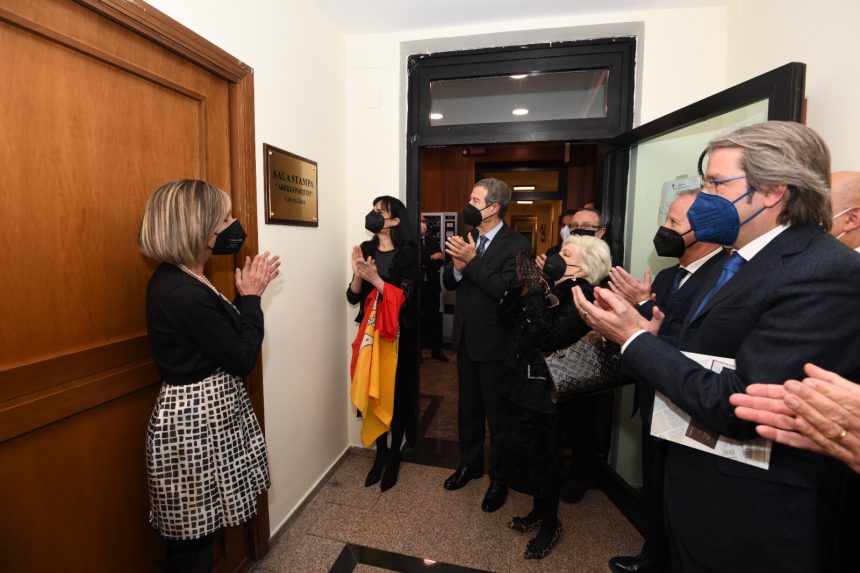 Palazzo Orléans, sala intitolata al giornalista Arrigo Pasquini. Musumeci: «Ebbe per la Sicilia un amore straordinario»