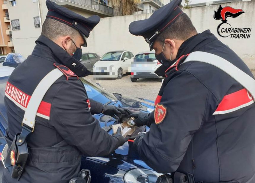 Mazara del Vallo: droga sotto terra, arrestato dai Carabinieri con le mani nel sacco Vito “Puci”