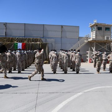 Iraq: cambio di guardia al battaglione servizi e supporti