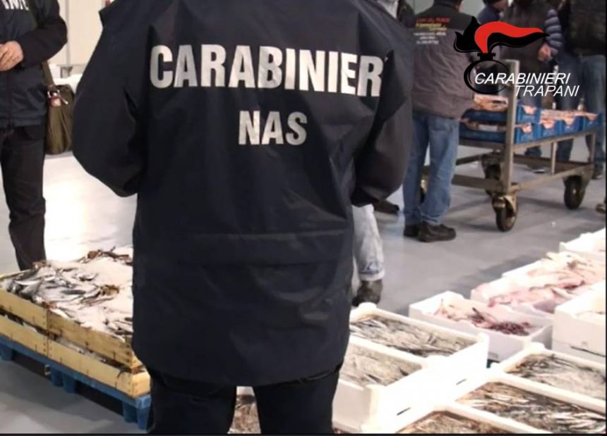 Sequestro di alimenti in una azienda conserviera di Trapani