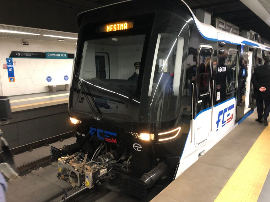 Metro Catania, in servizio il primo di dieci nuovi treni finanziati dalla Regione