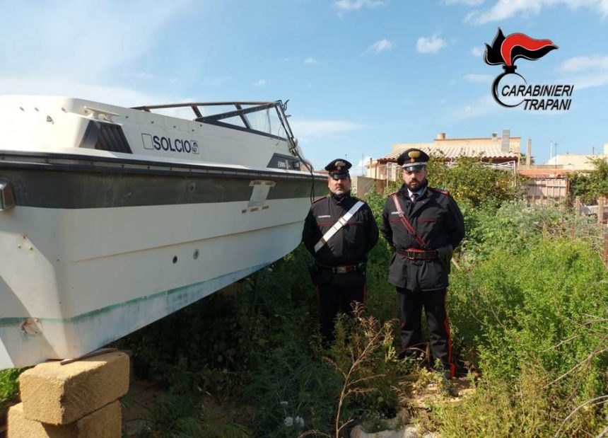 Trapani: riconosce la barca rubata 5 anni prima in vendita on line. 4 denunciati dai Carabinieri