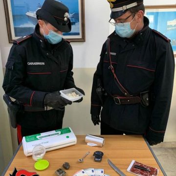 Trapani. I Carabinieri scoprono presunto bazar di droga nel rione Cappuccinelli: arrestato un 44enne