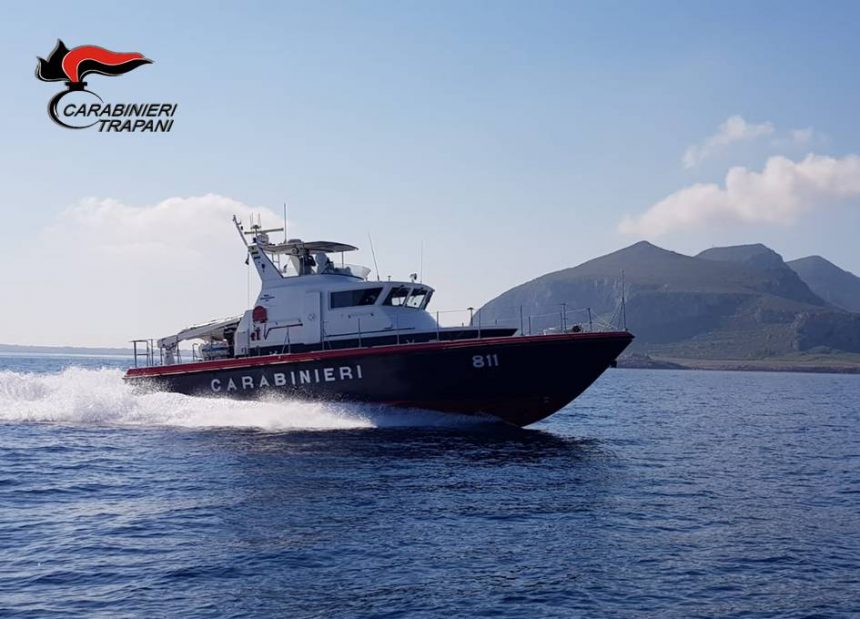Trapani: rilevate irregolarità a bordo di un motopesca, sanzioni dei Carabinieri