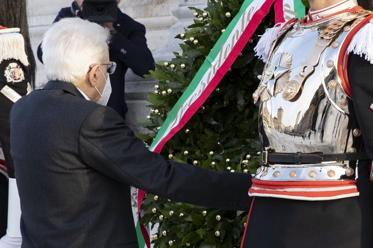 Il Presidente Mattarella all’Altare della Patria e alla Parata ai Fori Imperiali