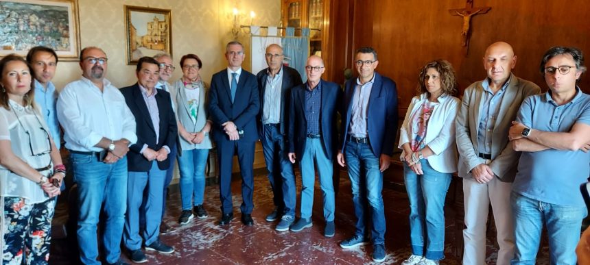 Strade provinciali, Falcone incontra a Gangi i sindaci di Madonie e Nebrodi: «Regione vicina ai borghi che vogliono tornare a crescere»