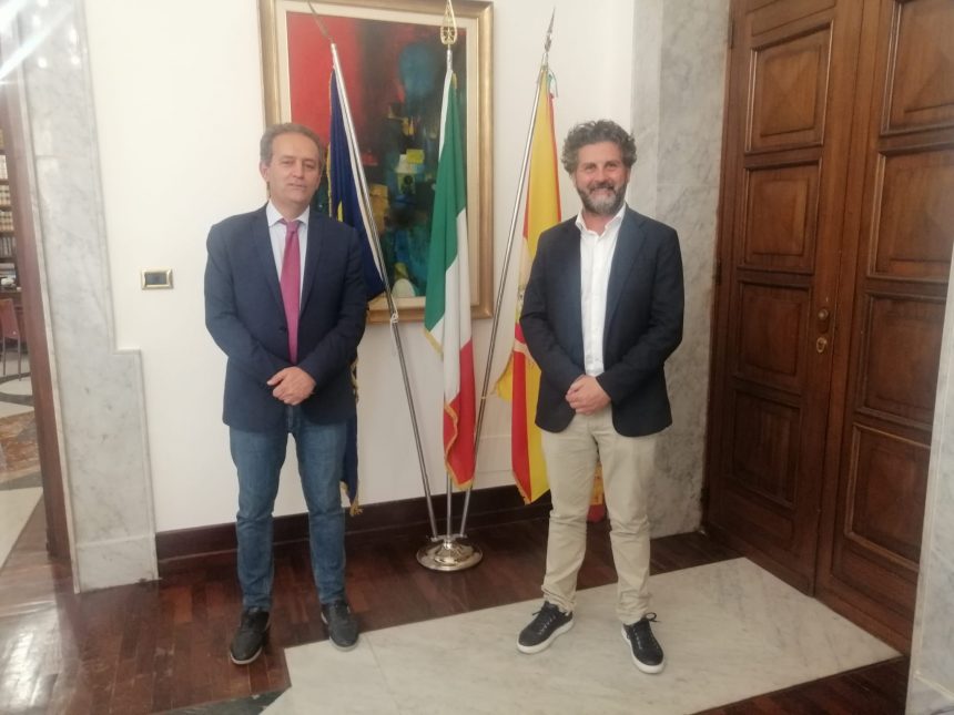 Primo incontro fra il sindaco Massimo Grillo e il suo neo collega di Petrosino, Giacomo Anastasi