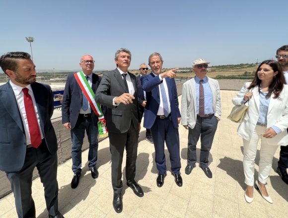 Porti, Musumeci: «Potenziamento degli scali di Augusta e Catania rende centrale la Sicilia»