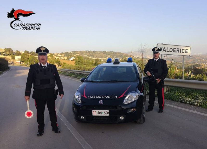 Valderice, denunciati dai carabinieri i presunti responsabili del danneggiamento delle fioriere