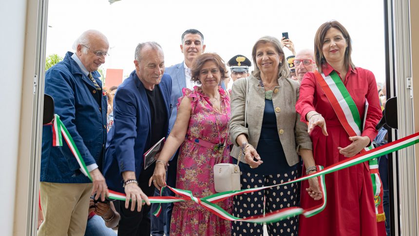 Un successo la mostra  che svela quel legame antropologico tra Frida Kahlo e Gibellina. L’assessore Bonifacio: “Arte e cultura strumenti di rinascita”. Esposte anche alcune foto inedite della vita privata dell’artista messicana