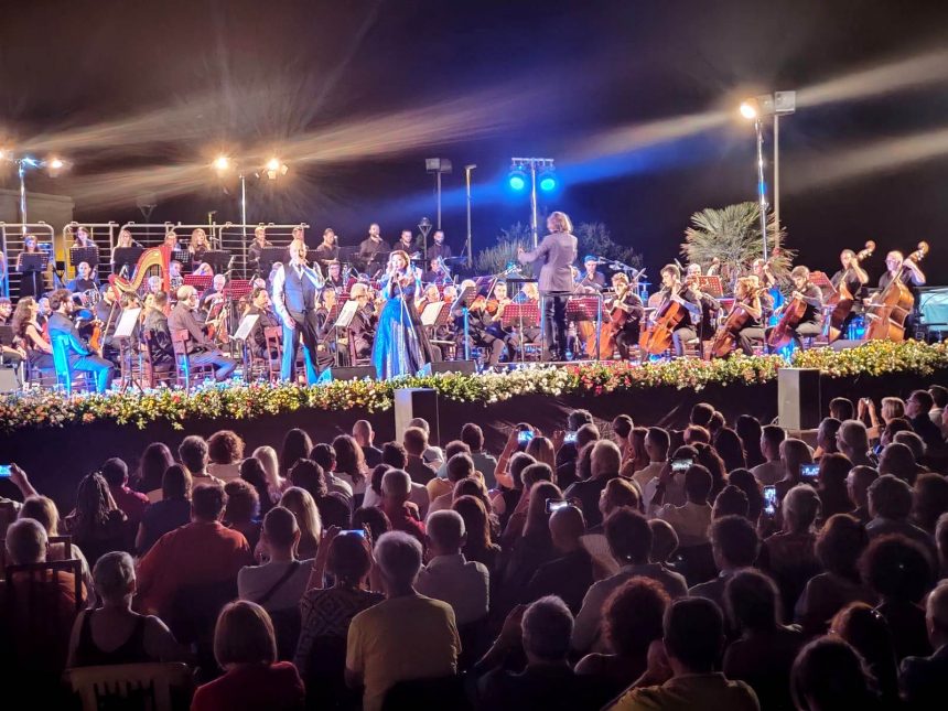 Barcellona Opera Rock conquista il pubblico: nuovo sold out all’Anfiteatro Villa a Mare di Terrasini