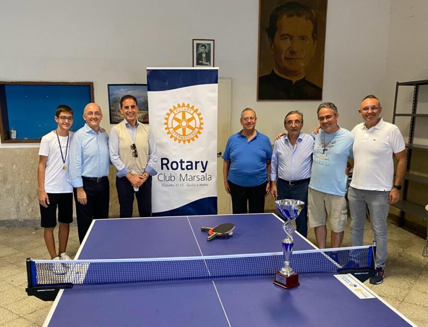 Un torneo di ping pong organizzato dal Rotary Club Marsala per celebrare i Salesiani