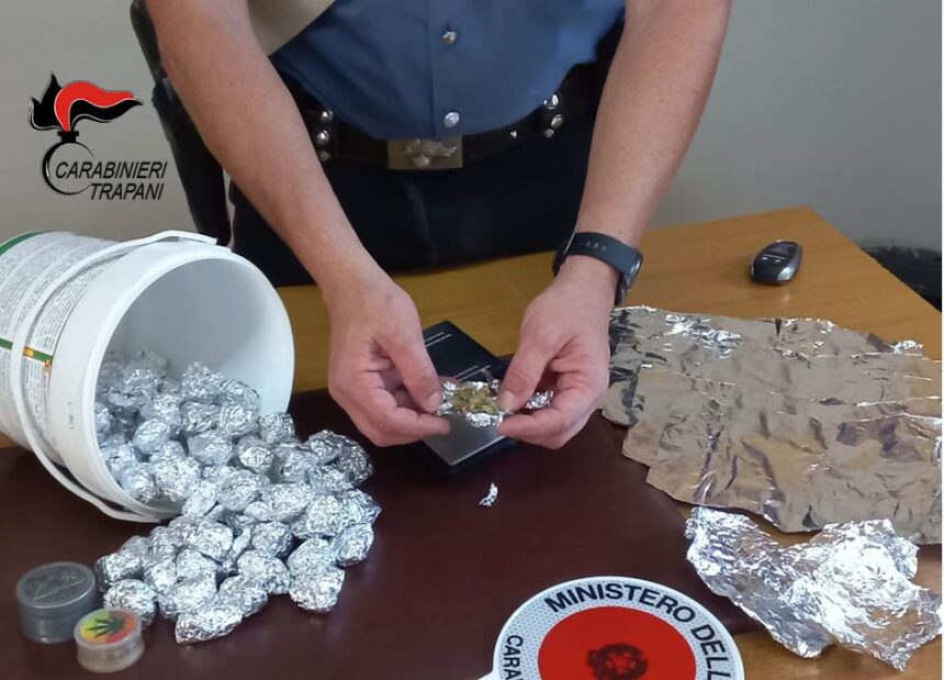 Petrosino, spaccio di stupefacenti. Un arresto e una denuncia dei carabinieri