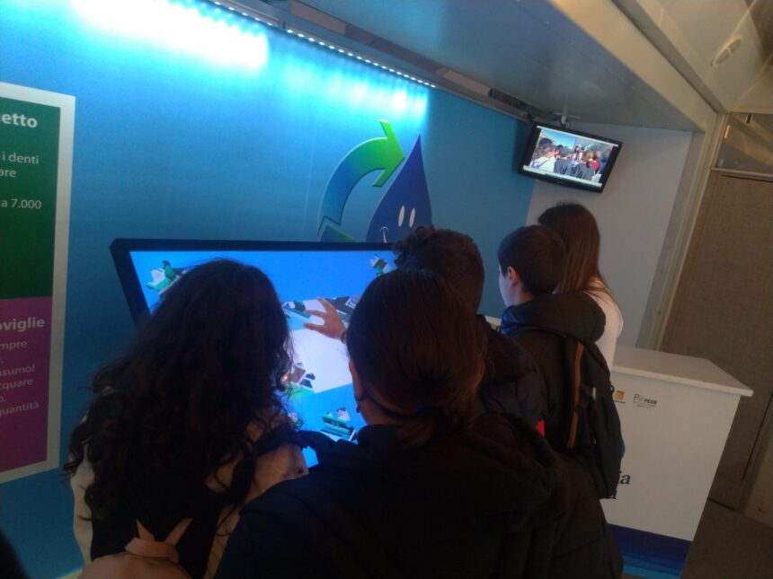 #risparmialacqua, studenti e cittadini per la tappa a Trapani del “Roadshow” della campagna di informazione, educazione e sensibilizzazione della Regione Siciliana sull’uso consapevole dell’acqua