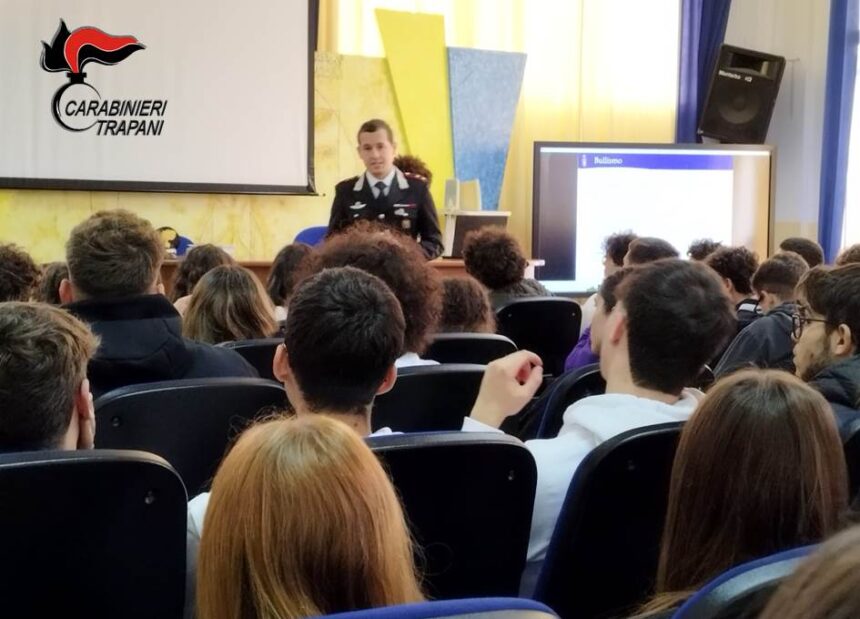 Carabinieri, controlli e incontri formativi nelle scuola di Mazara del Vallo e Salemi