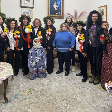 Gli immigrati di Vita hanno animato il carnevale degli anziani dell’Istituto Figlie della Misericordia e della Croce