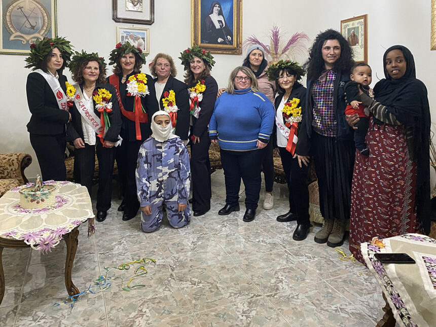 Gli immigrati di Vita hanno animato il carnevale degli anziani dell’Istituto Figlie della Misericordia e della Croce