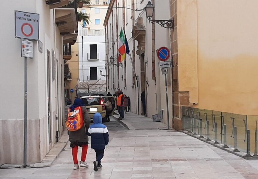 MARSALA, MOVIMENTO VEICOLARE CONSENTITO IN ZTL SULLE VIE D’ANNA, CURATOLO, ANSELMI CORREALE E CAMMARERI SCURTI NELLE GIORNATE SCOLASTICHE DALLE ORE 7:00 ALLE 9:00 E DALLE 13: ALLE 15:00