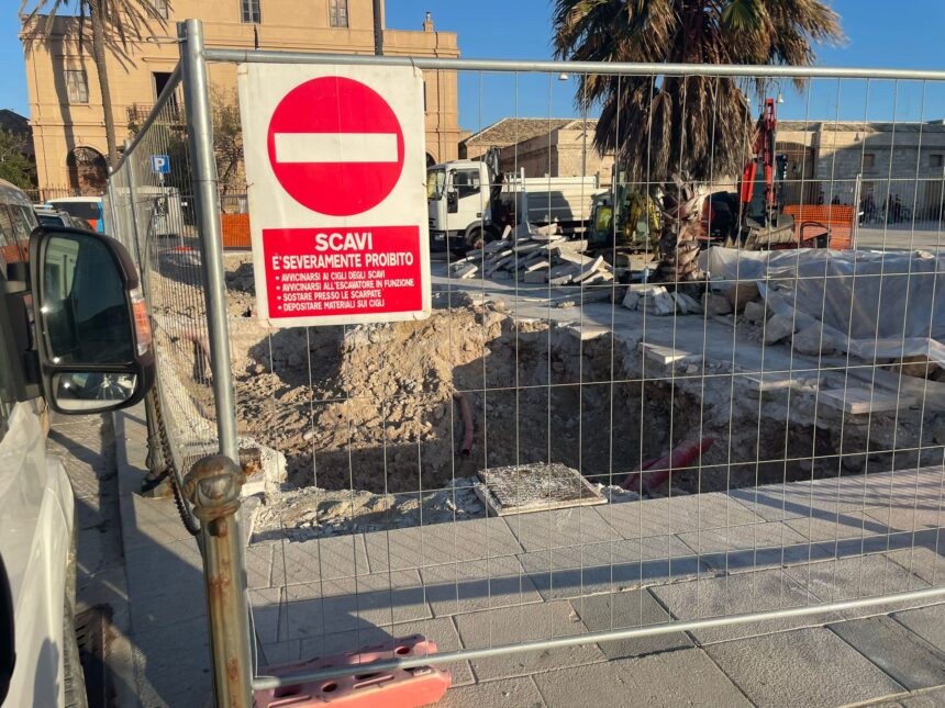 Lavori in Piazza Marina a Favignana, l’Amministrazione comunale chiede il rispetto delle scadenze