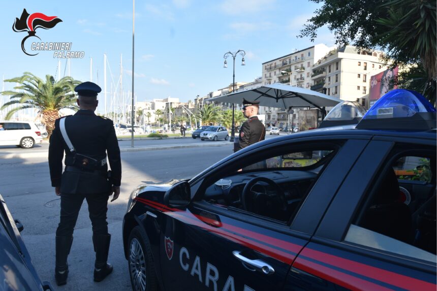 IN PREDA AI FUMI DELL’ALCOOL AGGREDISCE UN PASSANTE. ARRESTATO DAI CARABINIERI